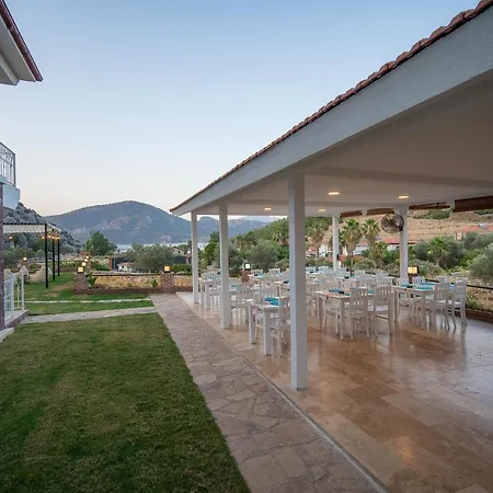 Blue Time Boutique * マルマリス